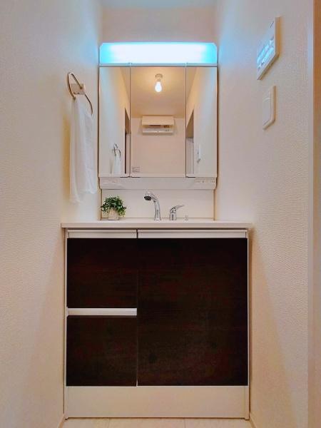 【2号棟】川崎市新築戸建対面キッチンビルトイン車庫