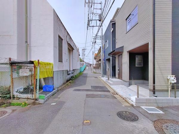 【2号棟】川崎市新築戸建対面キッチンビルトイン車庫