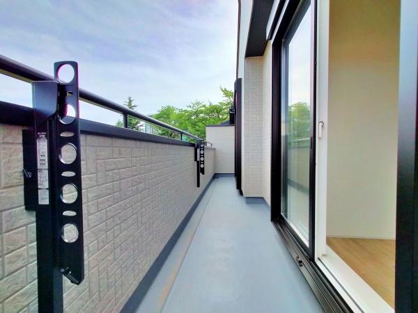 【2号棟】宮前区新築戸建　LDK20帖　床暖房　WIC
