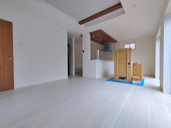 【1号棟】青葉区新築戸建　床暖房　和室　WIC