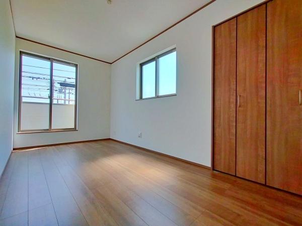 【1号棟】大和市新築戸建小学校徒7分都市ガス