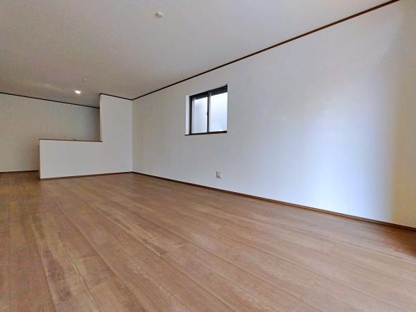 【2号棟】大和市新築戸建小学校徒7分都市ガス