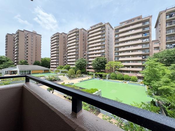 港北ファミールハイツ８号棟
