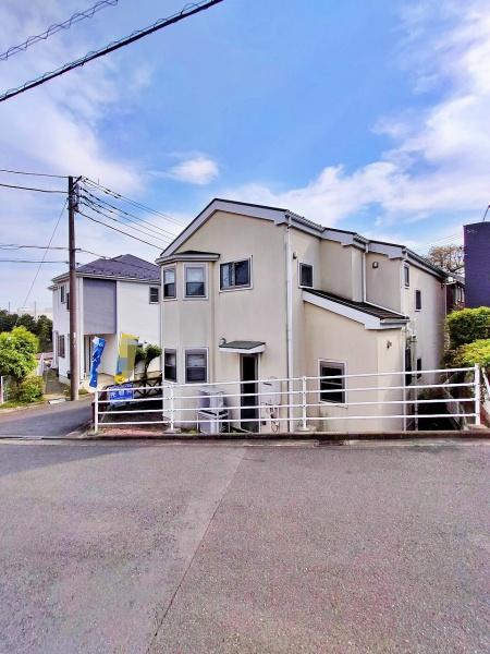 港北区中古戸建　LDK20帖　角地　対面キッチン　書斎