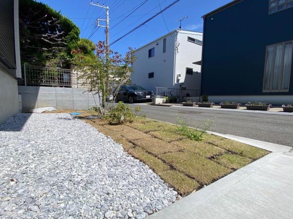 【1号棟】葉山町新築戸建カースペ2台吹抜け納戸
