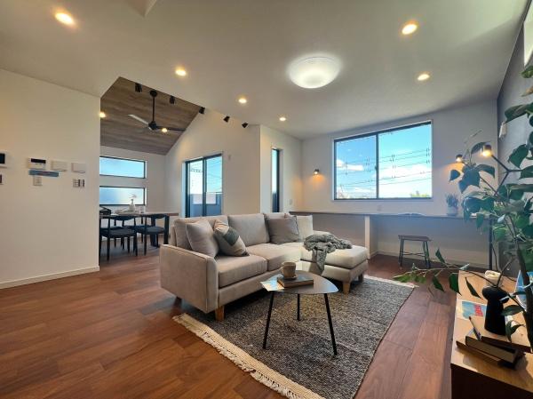【A号棟】藤沢市新築戸建ウッドデッキ20帖床暖房