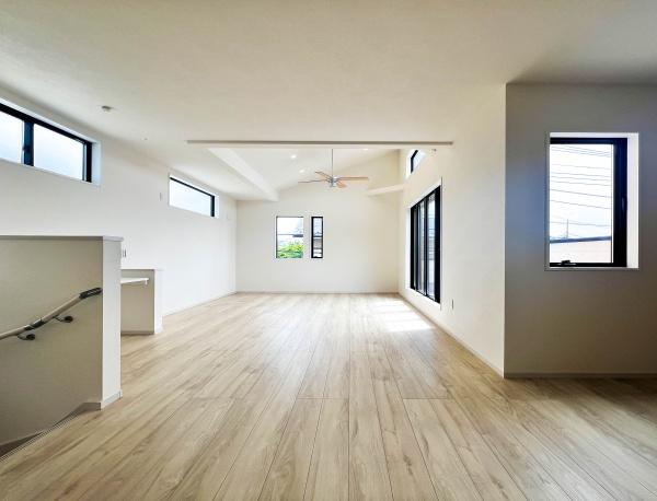 【1号棟】鎌倉市新築戸建南道路小中学校歩6分圏内