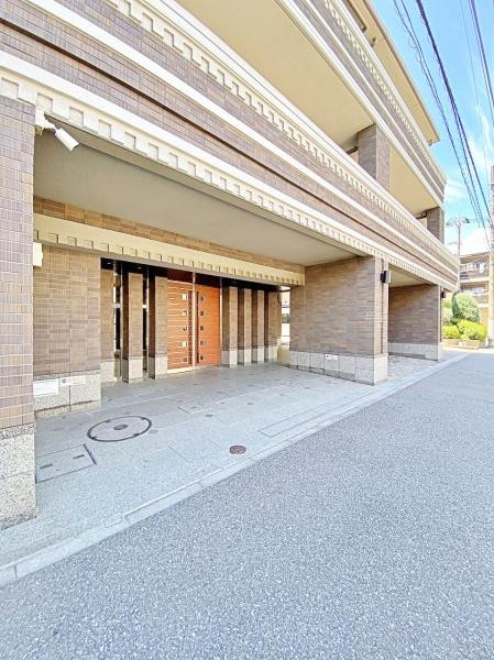 ナイスステージ川崎ブライトピア　専用庭　吹抜け