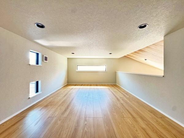 【4号棟】藤沢市新築戸建　LDK18帖　吹抜け　SIC