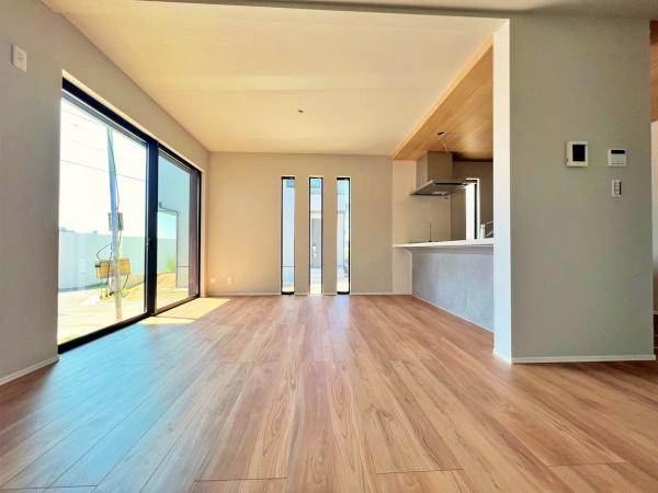 【6号棟】藤沢市新築戸建　LDK20帖　パントリー　SIC