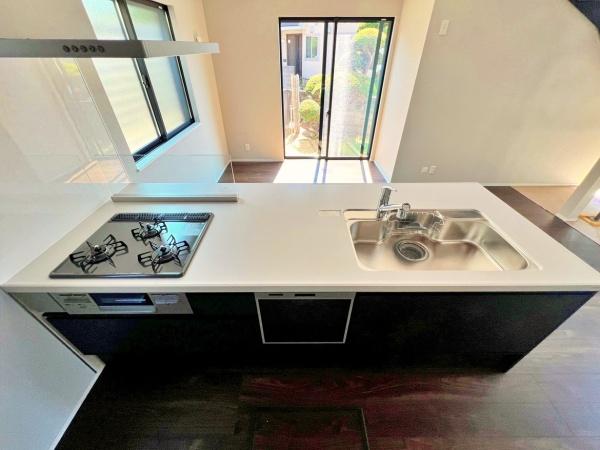 【7号棟】藤沢市新築戸建　LDK21帖　パントリー　SIC