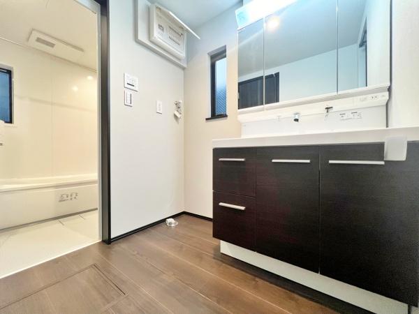 【2号棟】保土ケ谷区新築戸建LDK20帖WIC中庭