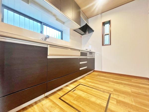 藤沢市西富１丁目の中古一戸建て