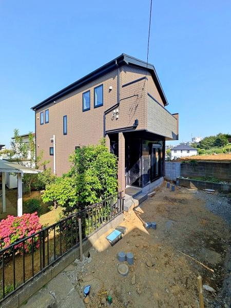 川崎市新築戸建2台駐車可床暖房LDK20帖WIC