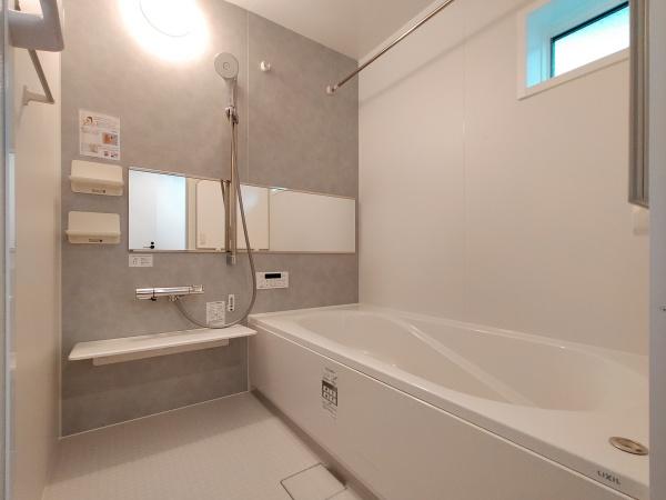 南区新築戸建　ビルトイン車庫　WIC