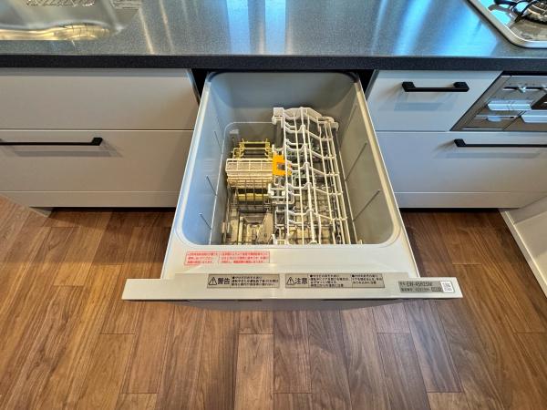 【B号棟】海老名市新築戸建WICパントリーLDK20帖