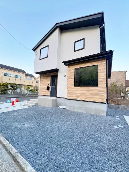 【1号棟】栄区新築戸建3台駐車可LDK23帖WIC