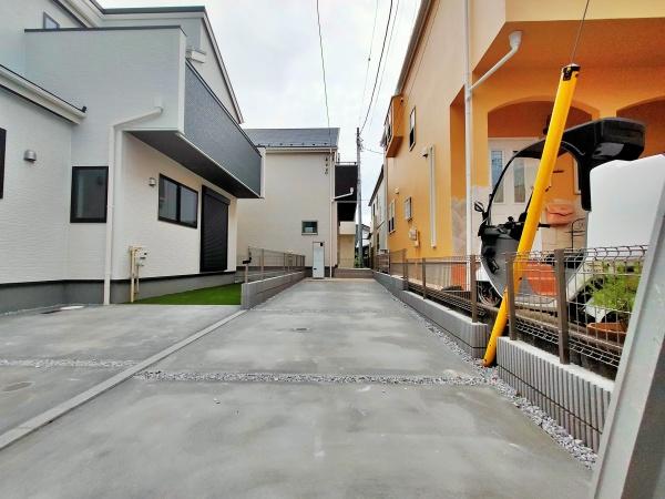 【2号棟】藤沢市新築戸建2台駐車可床暖房