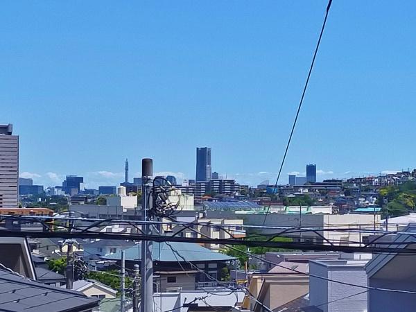 港南区新築戸建2台駐車可大型バルコニー吹抜け