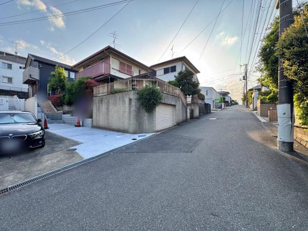 町田市新築戸建駅徒10分2台駐車可吹抜け