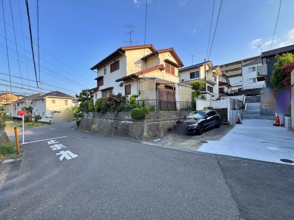 町田市新築戸建駅徒10分2台駐車可吹抜け