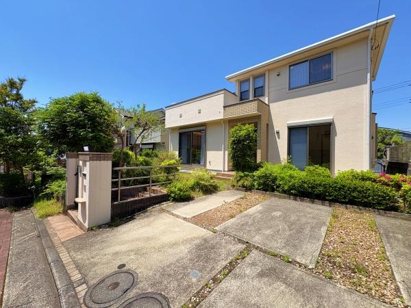 青葉区中古戸建　LDK24帖　2台駐車可　ルーバル　和室
