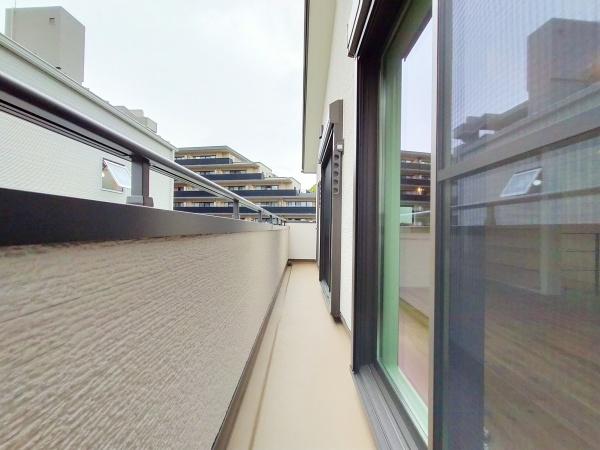 【6号棟】鎌倉市新築戸駅まで平坦大型ガレージ