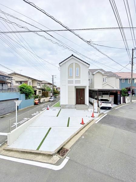 鶴見区新築戸建　2台駐車可　セカンド洗面　角地