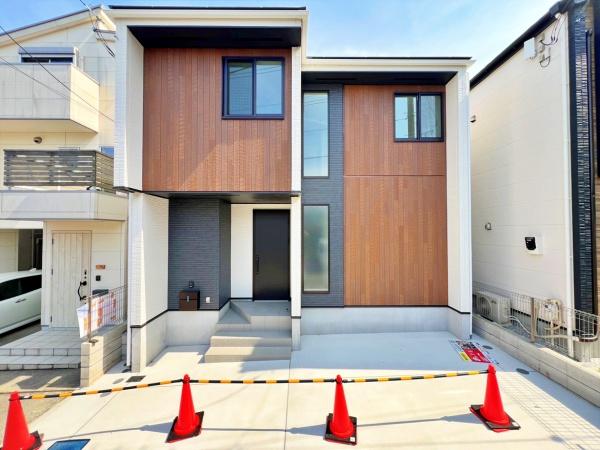港北区新築戸建LDK20帖吹抜けWIC2ヶ所