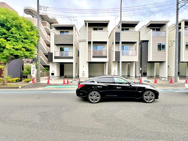【8号棟】都筑区新築戸建ビルトイン車庫LDK19帖