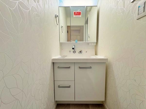 横浜市港南区笹下3丁目の中古一戸建て(洗面台・洗面所)