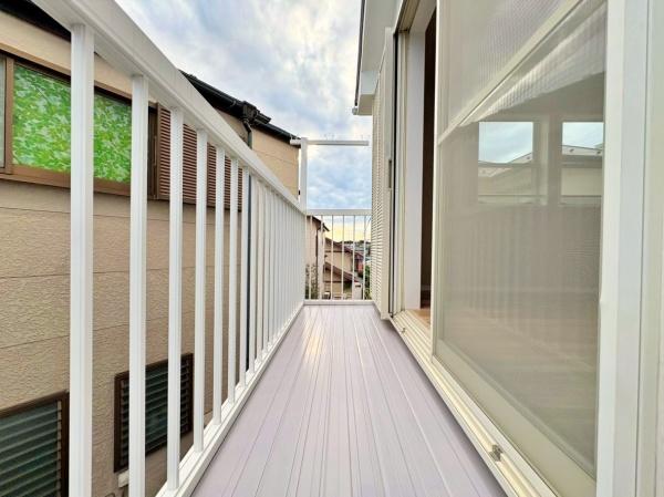 横浜市港南区笹下3丁目の中古一戸建て(バルコニー)