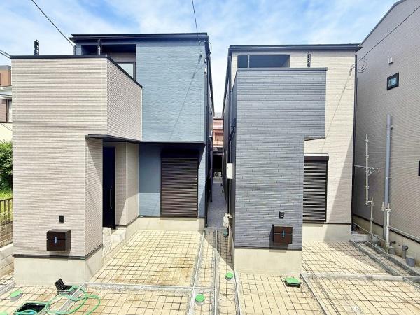 【2号棟】中区新築戸建リビング階段　納戸