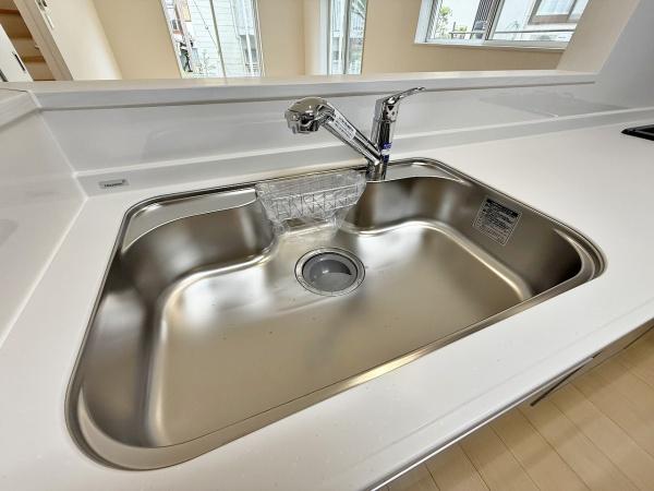 【11号棟】横須賀市新築戸建　LDK18帖　2台駐車可