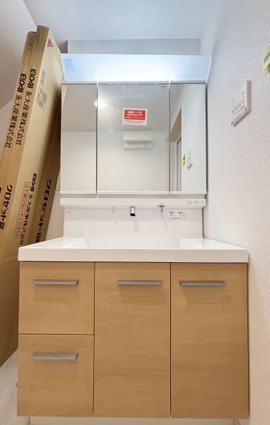 【2号棟】保土ケ谷区新築戸建ビルトイン車庫LDK18帖