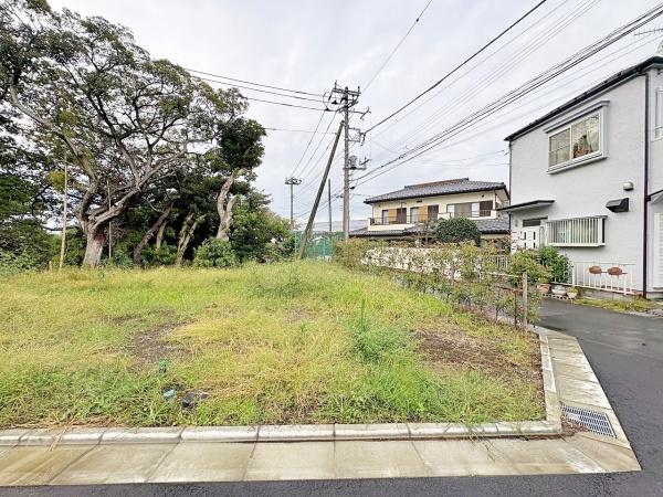 【A区画】藤沢市売地　建築条件なし　2台駐車可　角地