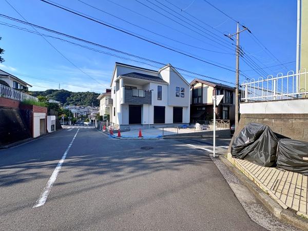 【1号棟】金沢区新築戸建2台駐車可床暖房吹抜け