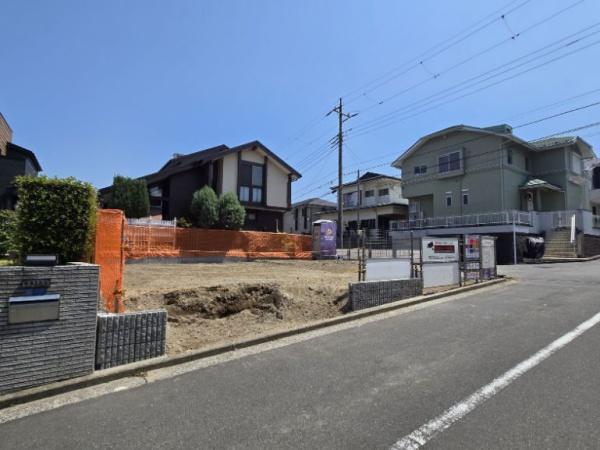 【1号棟】金沢区新築戸建2台駐車可床暖房吹抜け