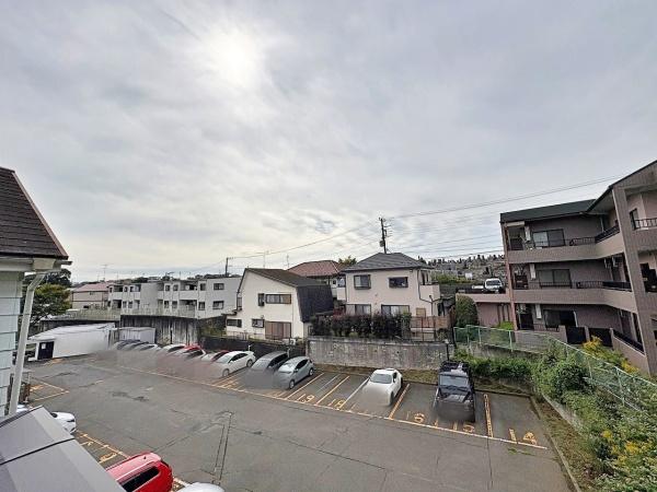 【1号棟】神奈川区新築戸建　ビルトイン車庫　吹抜