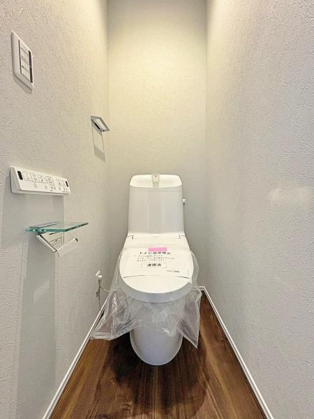 【2号棟】神奈川区新築戸建 ビルトイン車庫 吹抜(トイレ)