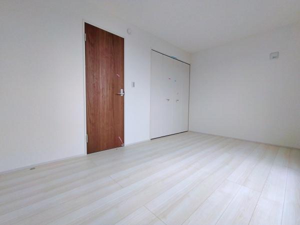 【1号棟】都筑区新築戸建ビルトイン車庫納戸