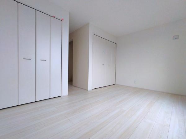 【2号棟】都筑区新築戸建ビルトイン車庫納戸