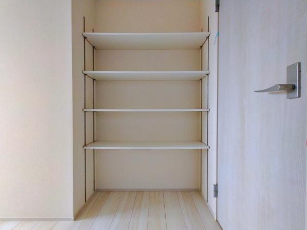 【2号棟】都筑区新築戸建ビルトイン車庫納戸