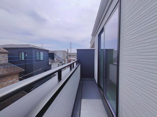 【2号棟】都筑区新築戸建ビルトイン車庫納戸