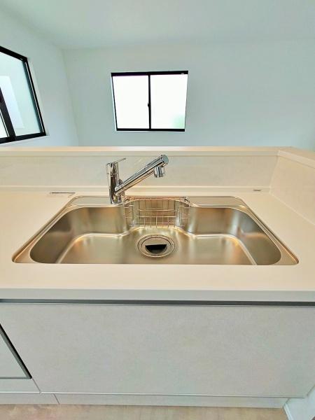 【2号棟】茅ヶ崎市新築戸建　LDK18帖　リビング階段
