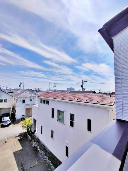 【2号棟】茅ヶ崎市新築戸建　LDK18帖　リビング階段