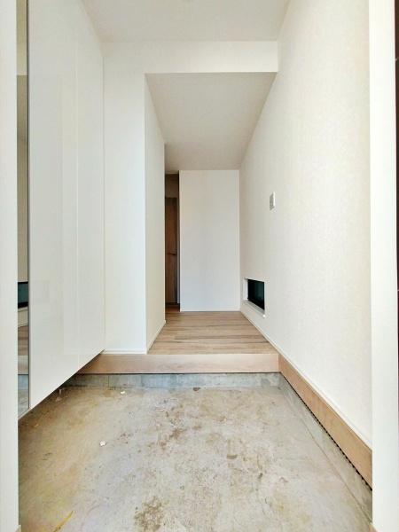 【2号棟】茅ヶ崎市新築戸建　LDK18帖　リビング階段