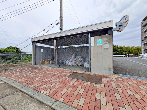 ローレルスクエア港南台C棟　角部屋　ペット飼育可