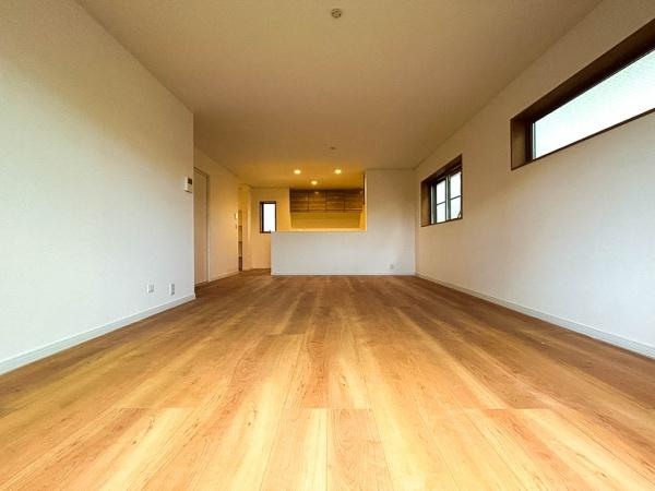 横浜市戸塚区戸塚町の新築一戸建