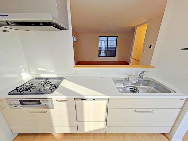 【1号棟】藤沢市新築戸建　LDK19帖　ビルトイン車庫